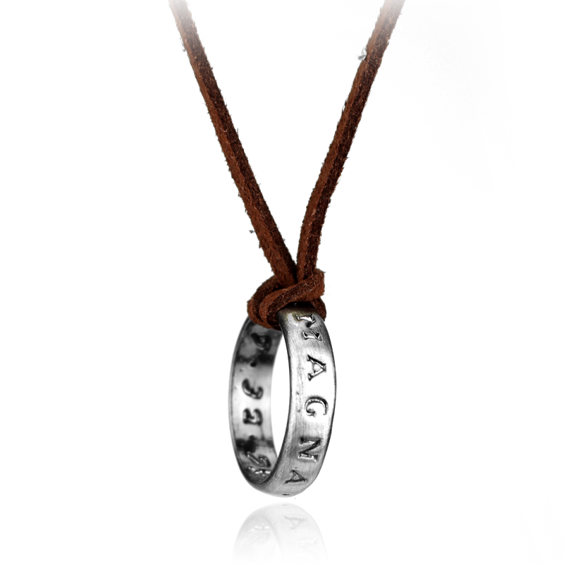 Collier chaîne en cuir Anime G - Vintage Jewelry Collection avis et prix