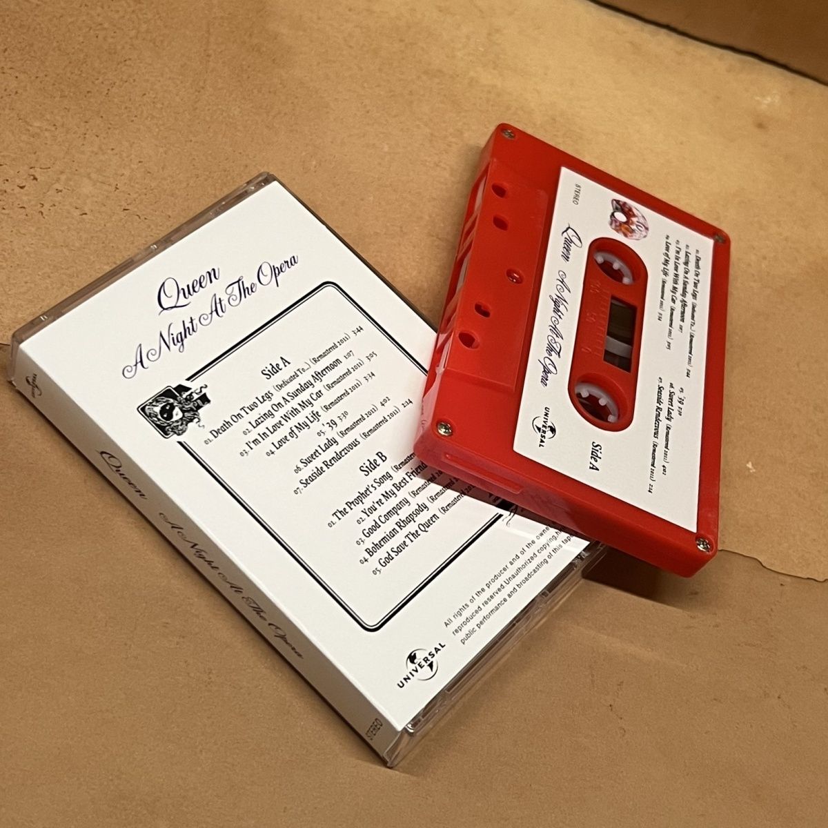 Cassette rouge de musique rock - Vintage And Collectible avis et prix